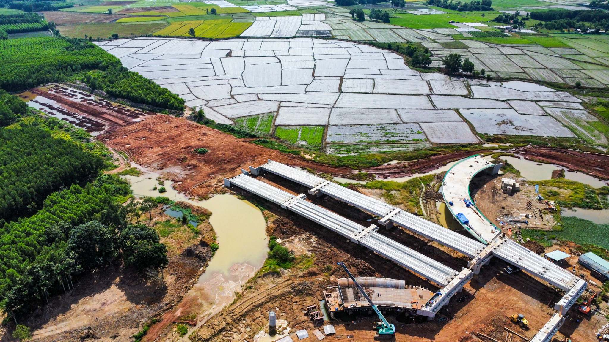 Cao Tốc Biên Hòa – Vũng Tàu: Cập Nhật Tiến Độ & Phân Tích Sâu Tác Động Đến Bất Động Sản