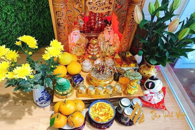 Bí Quyết Bày Trí Bàn Thờ Thần Tài: Hướng Dẫn Chi Tiết và Những Điều Kiêng Kỵ