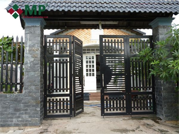 Vị Trí Đặt Cổng Nhà Theo Phong Thủy: Trái Hay Phải, Đâu Mới Đúng?