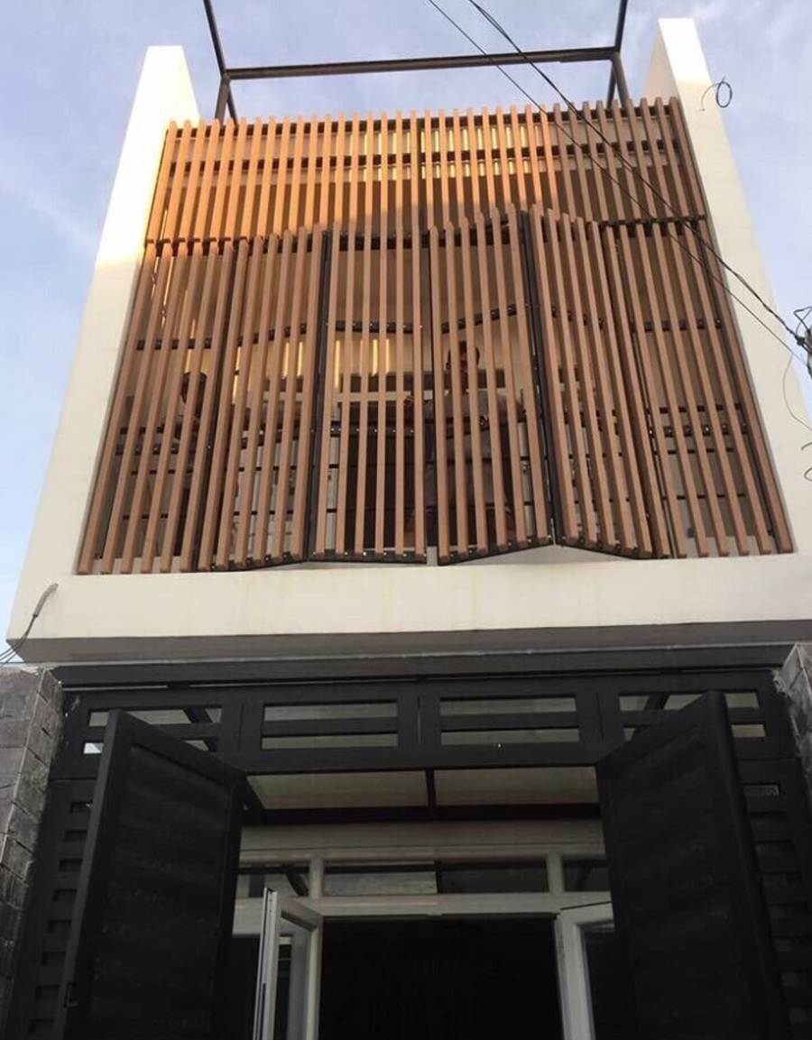 Giải pháp thiết kế mặt tiền chống nắng hiệu quả cho nhà hướng Tây