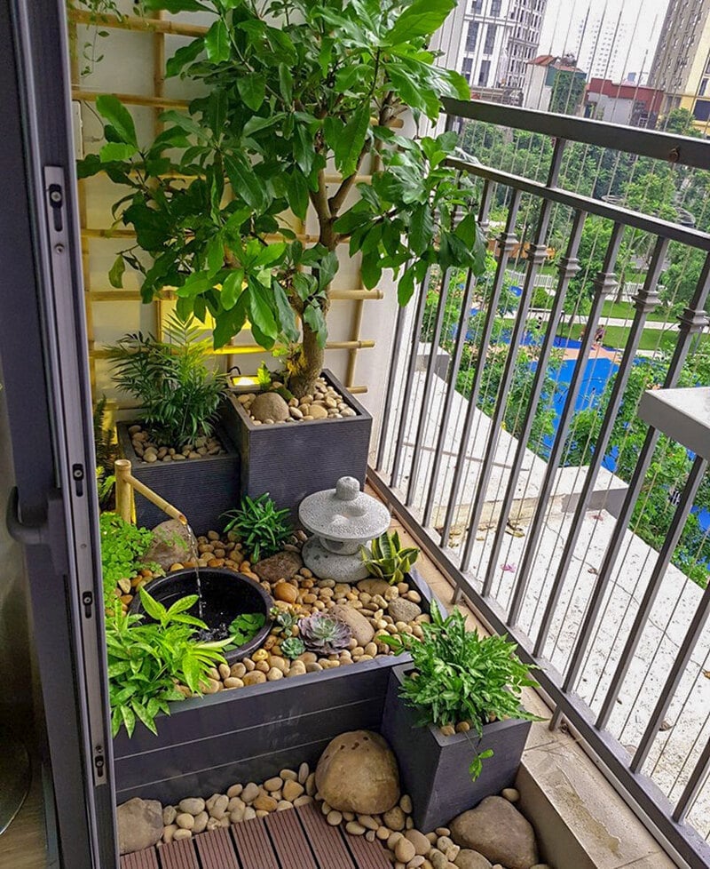 Biến Ban Công Nhỏ Thành Góc Thư Giãn Ấm Cúng Ngắm Cảnh Mùa Đông