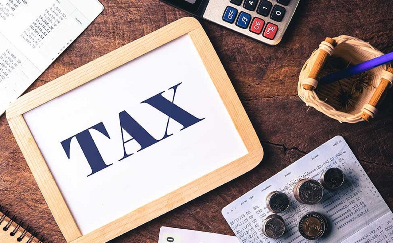 Miễn Thuế TNCN Khi Chuyển Nhượng Nhà Đất: Hướng Dẫn Chi Tiết từ A-Z