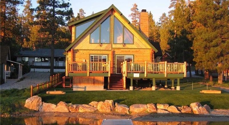 Nhà Gỗ Phong Cách Mở và Tối Giản: Sự Kết Hợp Hoàn Hảo