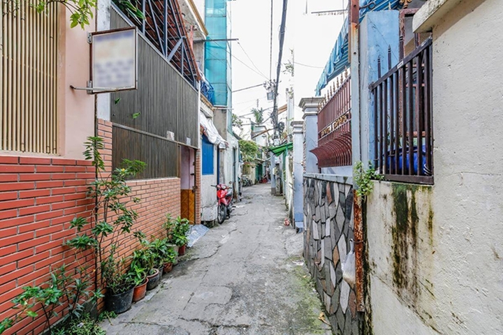 Bài học đắt giá từ việc mua nhà trong hẻm: Khi giấc mơ an cư trở thành gánh nặng