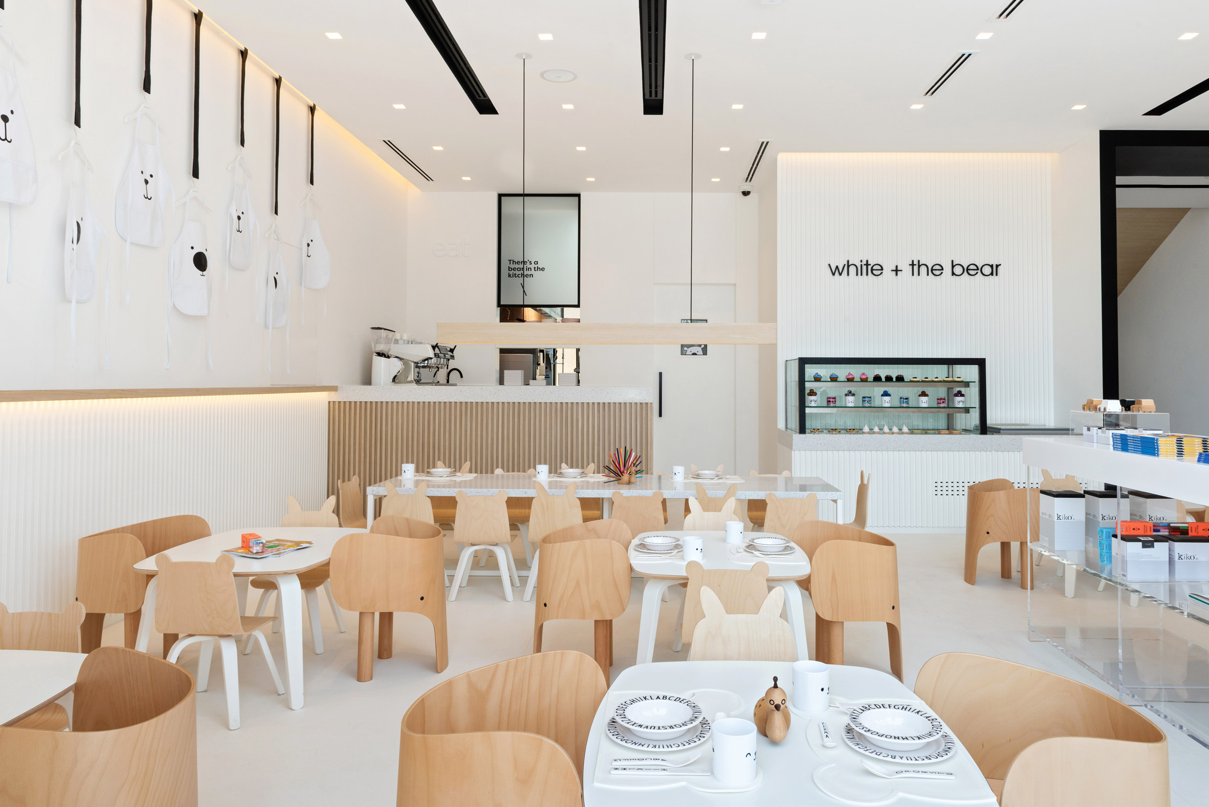 White & The Bear: Thiết kế nhà hàng độc đáo cho mẹ và bé ở Dubai