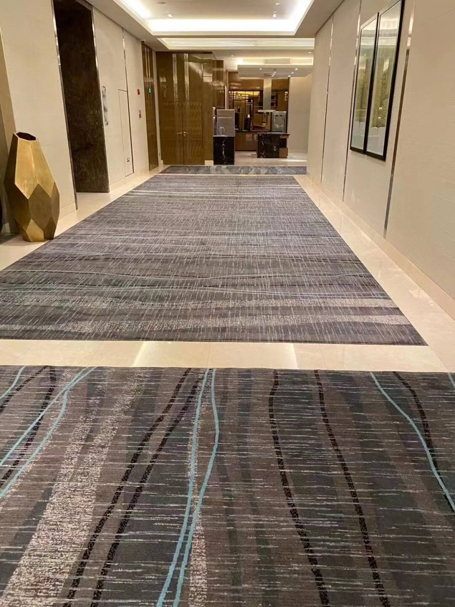 Thảm Trải Sàn Hành Lang: Bí Quyết Tạo Vẻ Đẹp và An Toàn Cho Ngôi Nhà