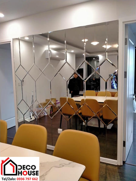 Sử Dụng Gương Trong Thiết Kế Nội Thất: Mở Rộng Không Gian, Tăng Ánh Sáng và Cân Bằng Phong Thủy