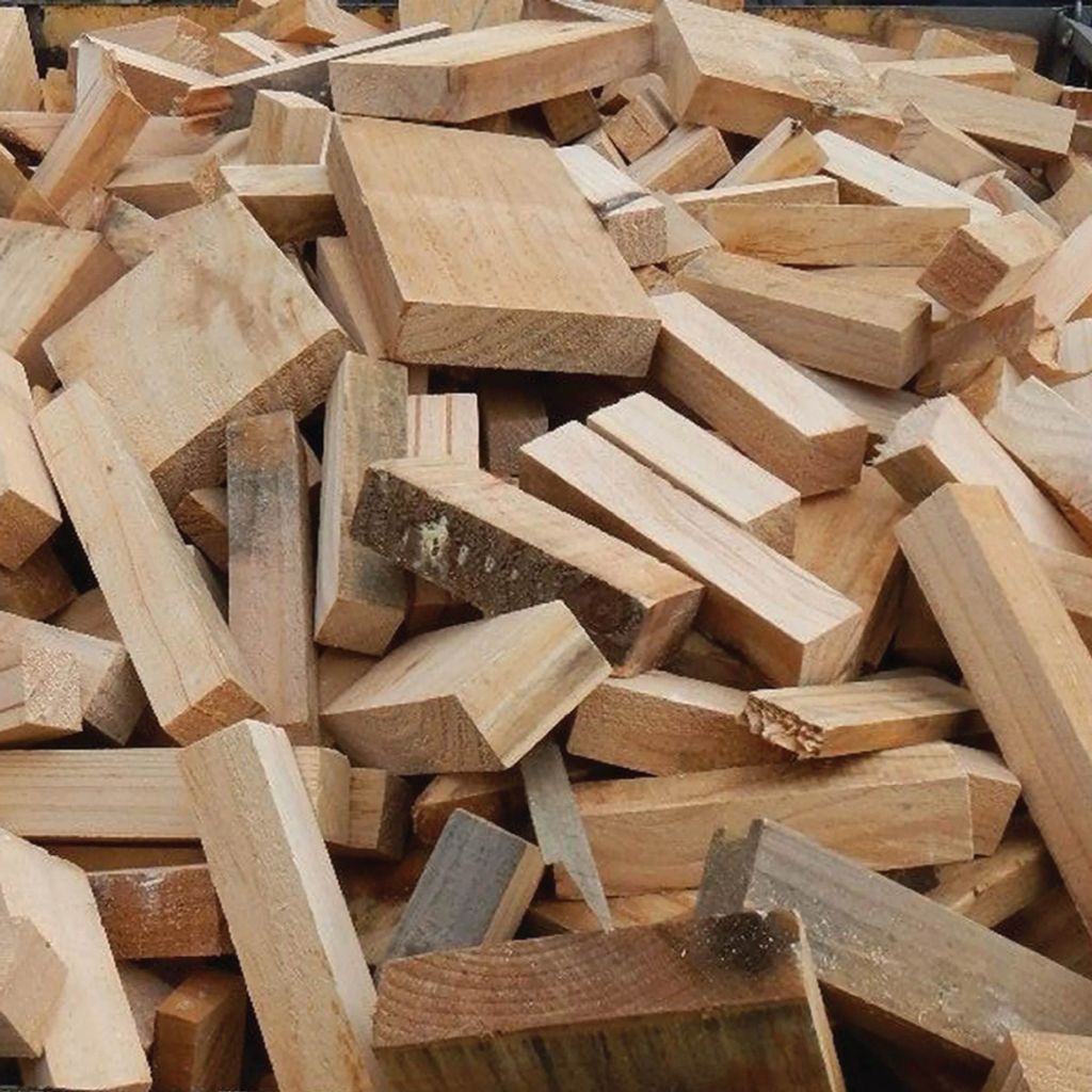 Căn hộ tái chế: Không gian sống mộc mạc, ấm cúng và thân thiện môi trường