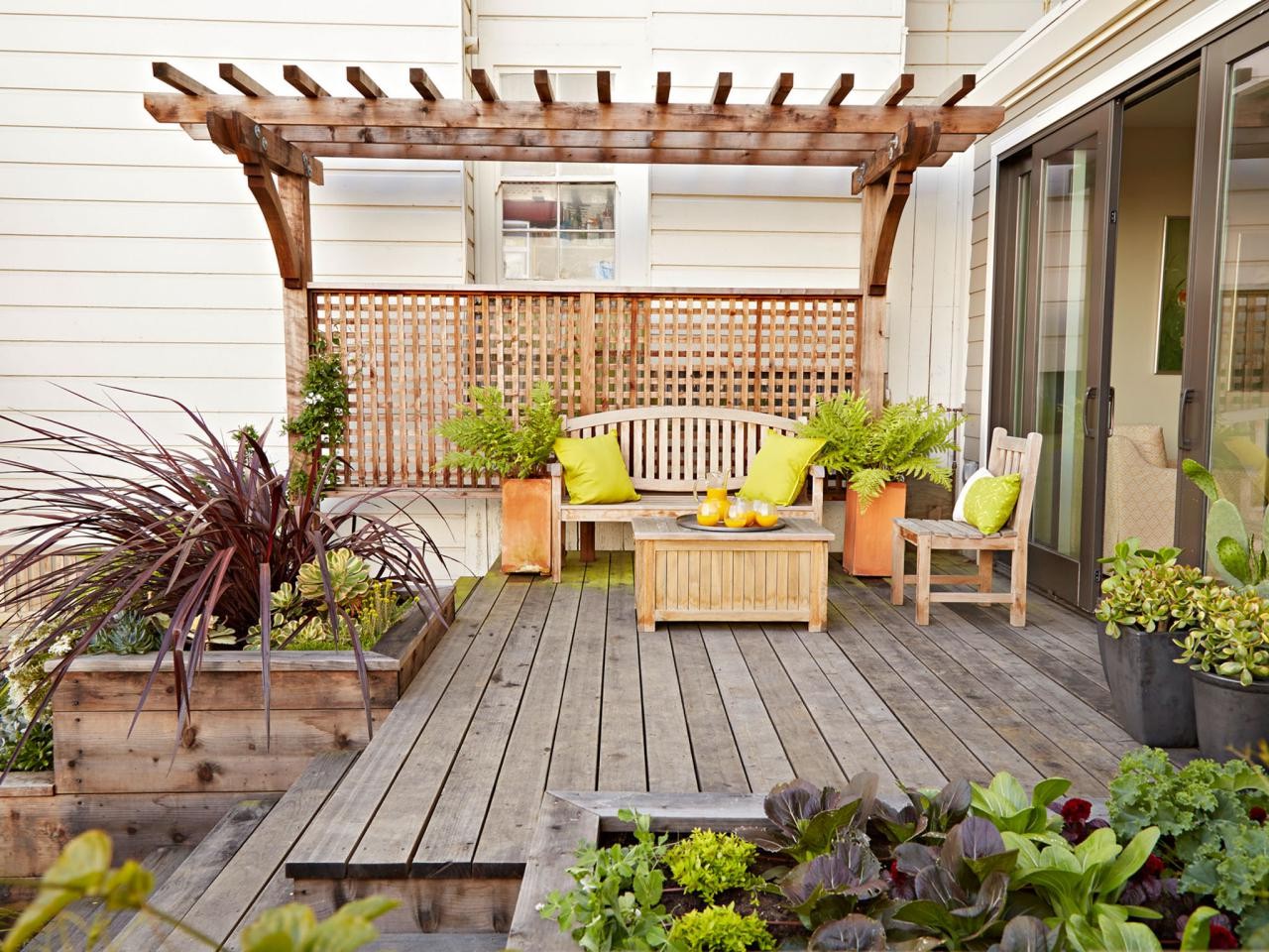 Biến Hóa Góc Thư Giãn Mùa Hè: Bí Quyết Phối Màu, Chọn Nội Thất & Trang Trí