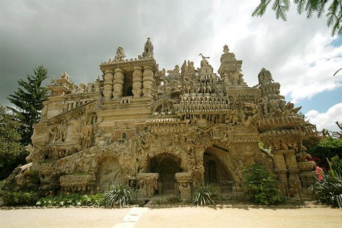 Hồi sinh kỳ diệu: Biến lâu đài đá vôi 200 tuổi thành biệt thự sang trọng