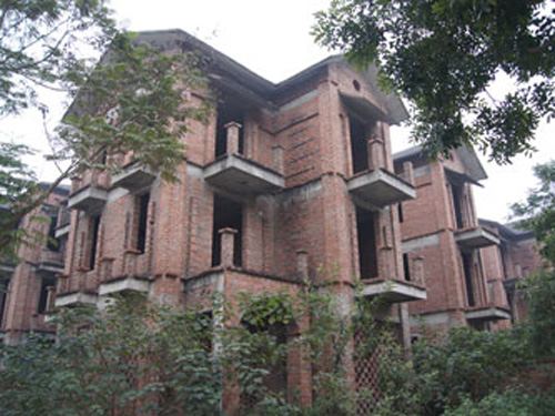 10 Công Trình Kiến Trúc Bỏ Hoang Nổi Tiếng Thế Giới