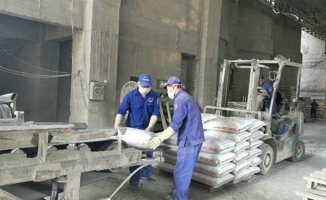 Phân tích về xuất khẩu xi măng: Lợi ích kinh tế và những thách thức về môi trường